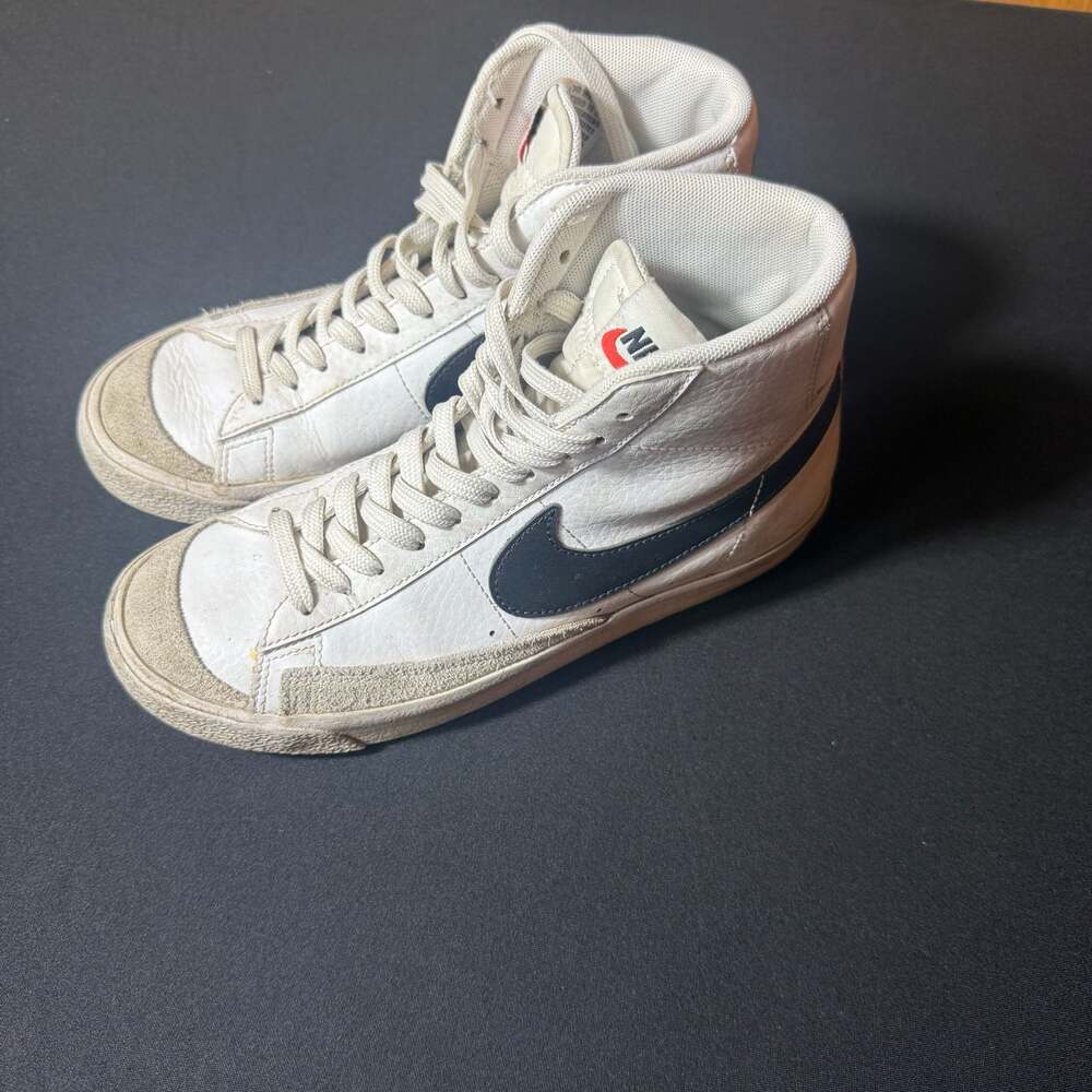 Nike Blazer Mid '77 GS White Black Size 5.5Y